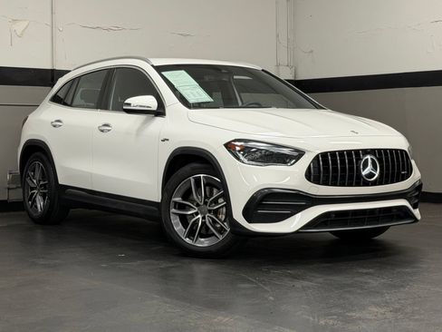 Used 2023 Mercedes-Benz GLA 35 AMG 4MATIC image 2