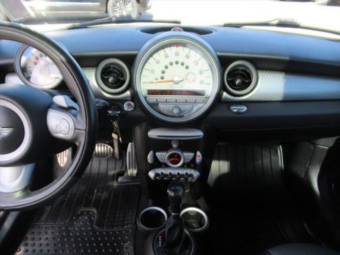 Used 2010 MINI Cooper S image 18