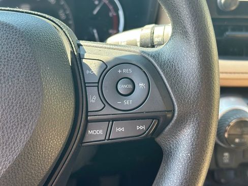 Used 2023 Toyota RAV4 XLE image 10