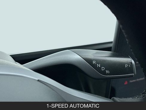 Used 2022 Tesla Model Y Long Range image 22