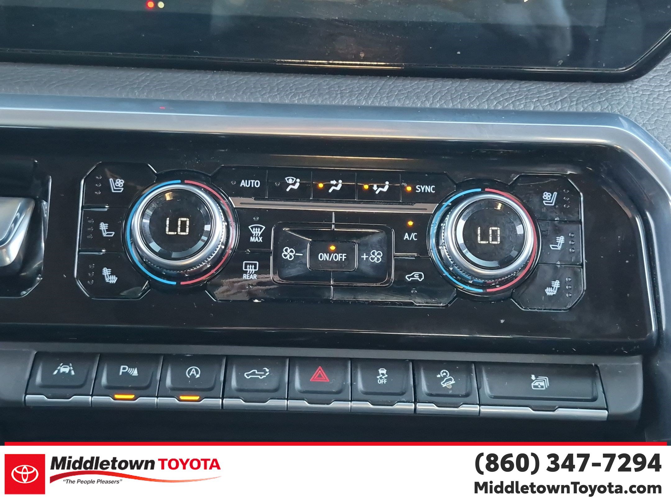 Used 2022 GMC Sierra 1500 Denali AWD/4WD image 25