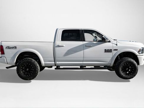 Used 2017 RAM 2500 Big Horn w/ Sport Appearance Group image 5