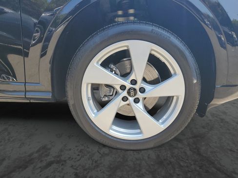 Used 2025 Audi Q5 Premium w/ Premium Plus AWD/4WD image 6