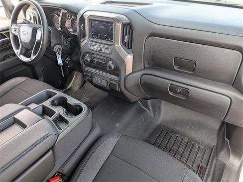Used 2023 Chevrolet Silverado 2500 Custom w/ Custom Value Package image 13