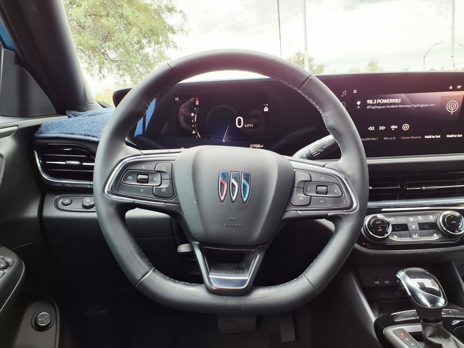 Used 2025 Buick Envista Sport Touring w/ Convenience I Package FWD image 17
