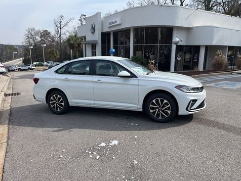 New 2026 Volkswagen Tiguan S image 2