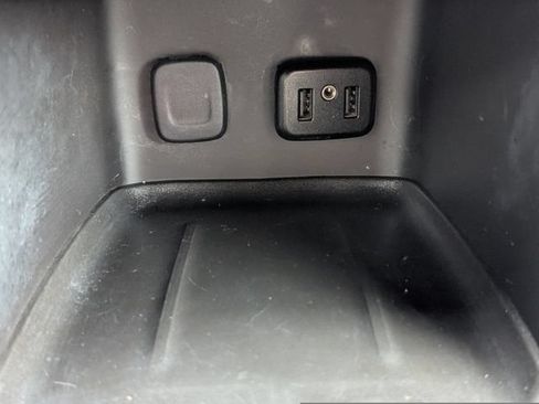 Used 2019 GMC Acadia SLT FWD image 21