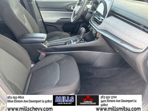 Used 2024 Jeep Compass Sport AWD/4WD image 19