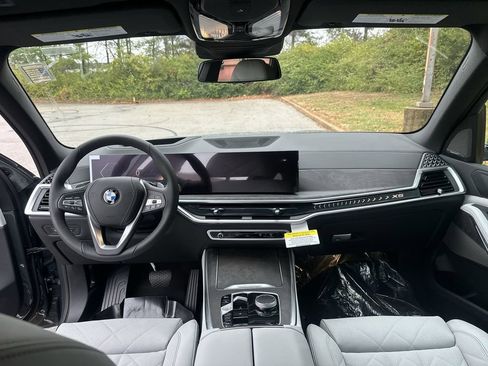New 2026 BMW X5 xDrive40i w/ Climate Comfort Package image 20