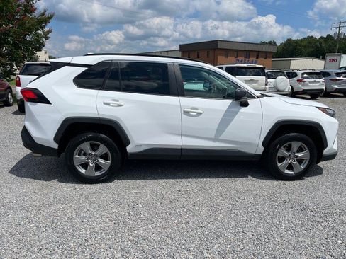 Used 2023 Toyota RAV4 LE AWD/4WD image 6