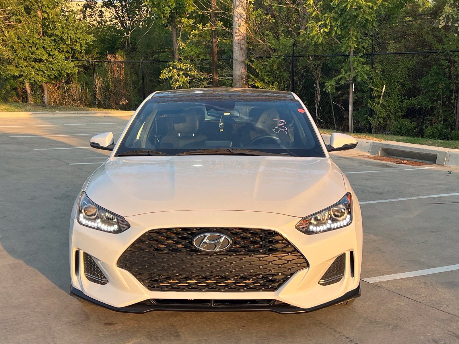 Used 2019 Hyundai Veloster Turbo FWD image 2