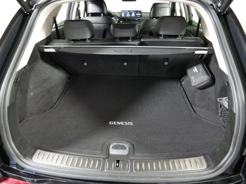 Certified 2025 Genesis GV70 2.5T AWD/4WD image 18