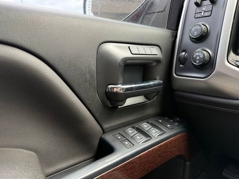 Used 2018 GMC Sierra 1500 SLT w/ SLT Premium Package image 12