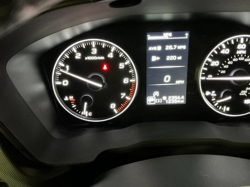 Certified 2025 Subaru Forester Premium AWD/4WD image 23