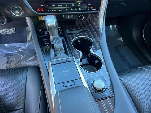 Certified 2022 Lexus RX 350L Luxury image 34