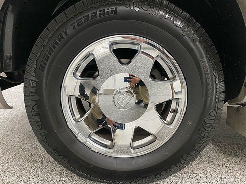 Used 2005 Cadillac Escalade 2WD image 21