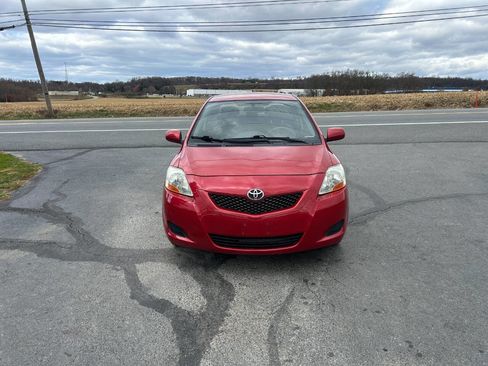 Used 2010 Toyota Yaris Sedan image 5
