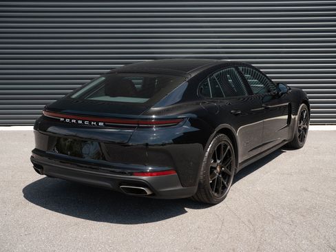 Certified 2024 Porsche Panamera 4 AWD/4WD image 28