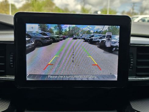 Used 2023 Ford Explorer ST image 21