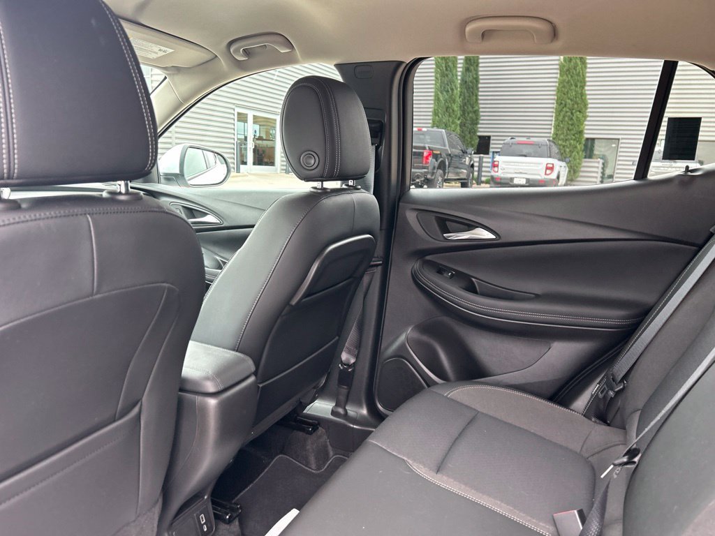Used 2023 Buick Encore GX Preferred w/ Cold Weather Comfort Package AWD/4WD image 7