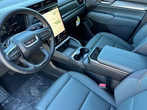 New 2026 GMC Terrain AT4 AWD/4WD image 10
