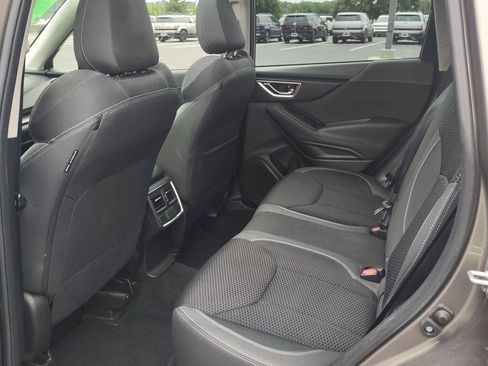 Used 2021 Subaru Forester Premium AWD/4WD image 28