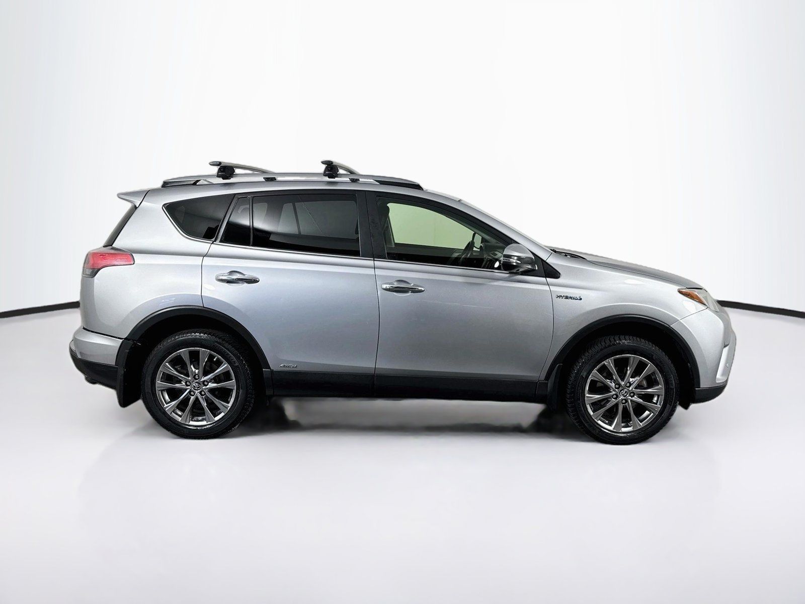 Used 2017 Toyota RAV4 Limited w/ Advanced Technology Package AWD/4WD image 6