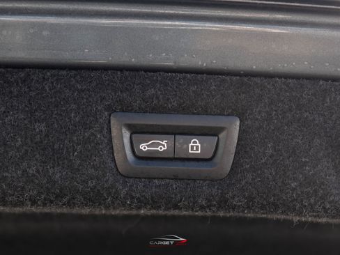 Used 2019 BMW 540i xDrive w/ M Sport Package image 49