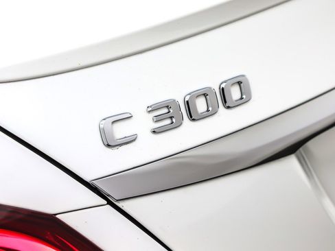 Used 2021 Mercedes-Benz C 300 Sedan image 9