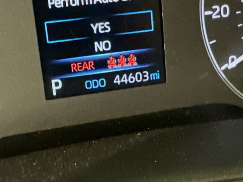 Used 2024 Toyota Corolla SE image 19