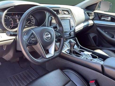 Used 2023 Nissan Maxima SV w/ Floor Mat Group FWD image 13