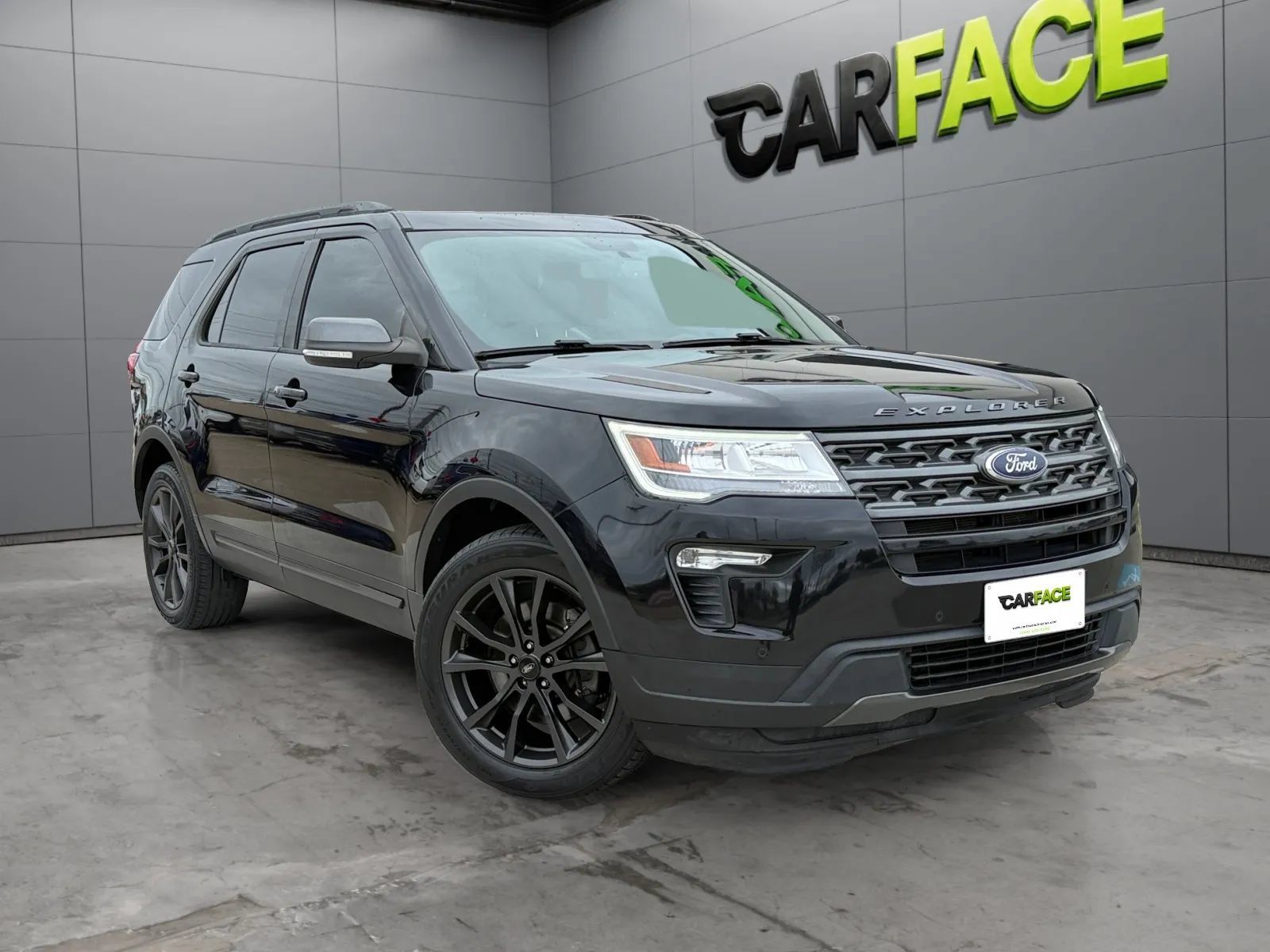 Used 2019 Ford Explorer XLT w/ Equipment Group 202A AWD/4WD image 1