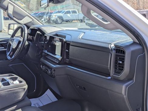 Used 2023 Chevrolet Silverado 1500 LT image 36