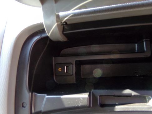 Used 2015 Chevrolet Sonic LTZ FWD image 20