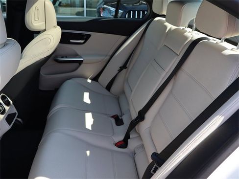 Used 2024 Mercedes-Benz C 300 Sedan image 5