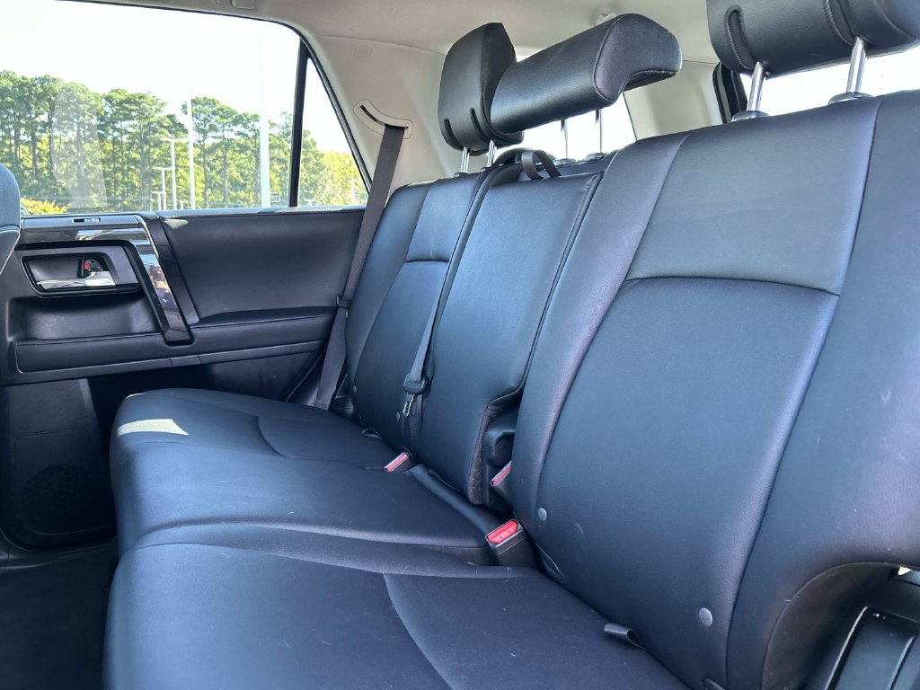 Used 2023 Toyota 4Runner TRD Off-Road Premium w/ Moonroof Package AWD/4WD image 17