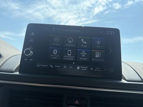 Used 2025 Honda Pilot Touring image 31