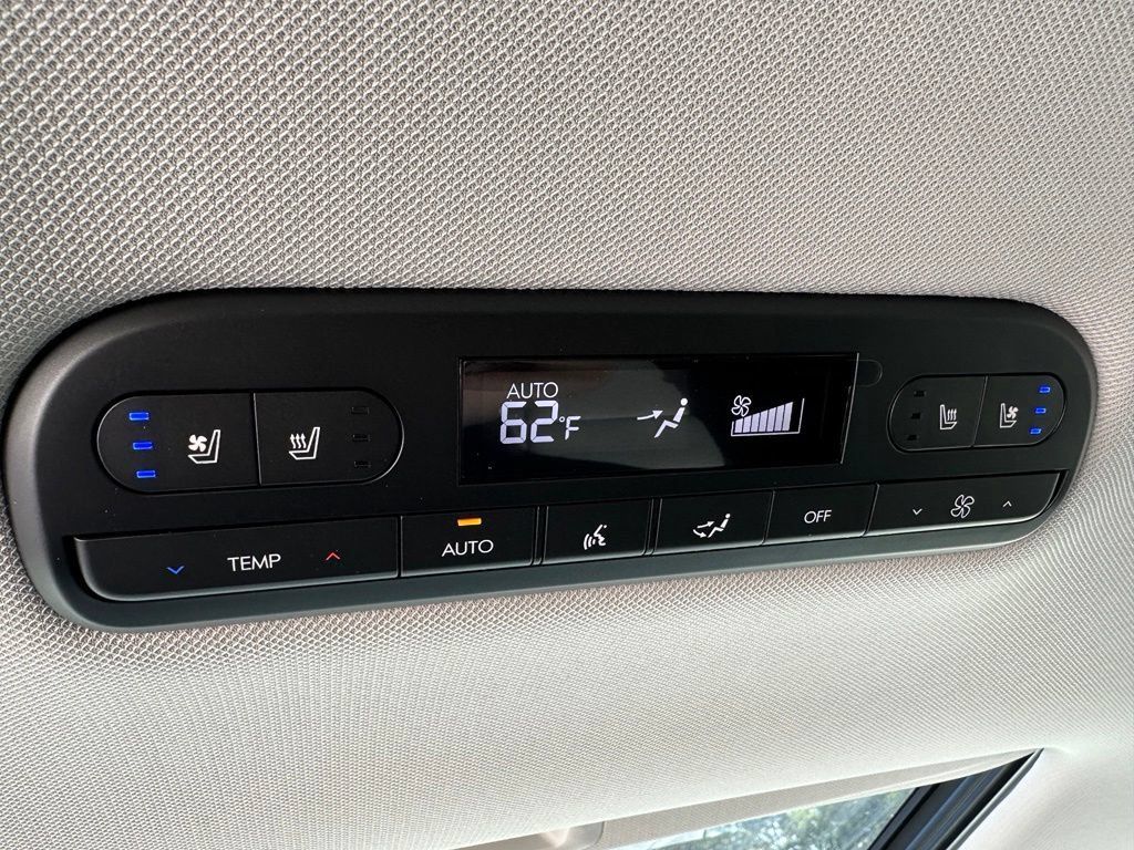 Certified 2026 Hyundai Palisade SEL AWD/4WD image 13