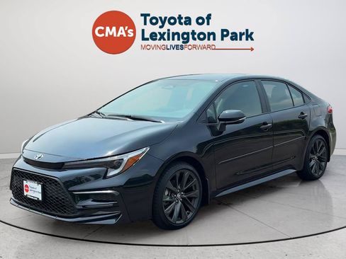 Used 2026 Toyota Corolla SE FWD image 1