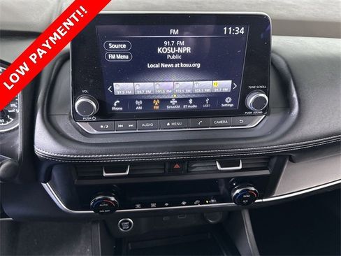 Used 2023 Nissan Rogue SV image 13