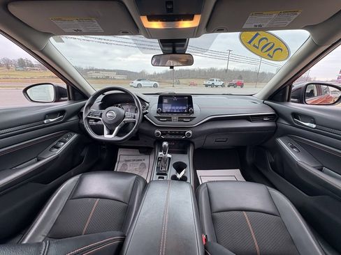 Used 2021 Nissan Altima 2.5 SR w/ SR Premium Package image 23