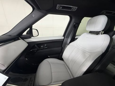 New 2026 Land Rover Range Rover Sport Dynamic SE AWD/4WD image 19