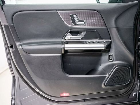 Certified 2023 Mercedes-Benz GLA 250 image 18