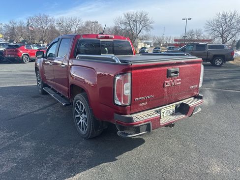 Used 2017 GMC Canyon Denali image 4