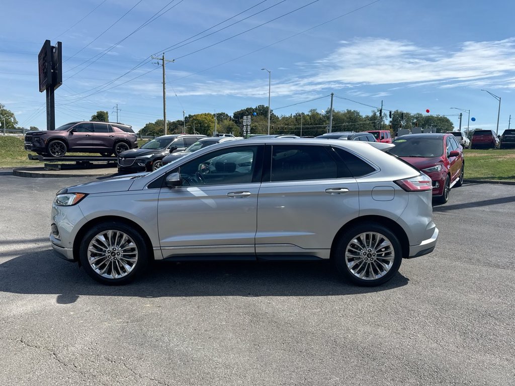 Used 2020 Ford Edge Titanium w/ Equipment Group 301A AWD/4WD image 3