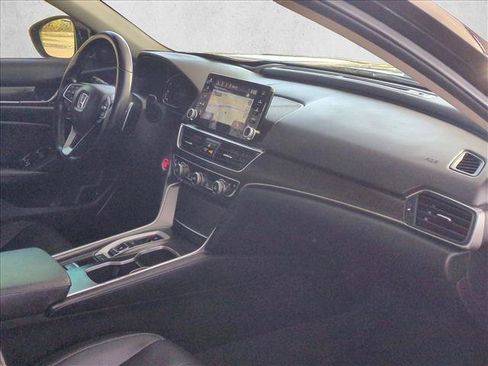 Used 2021 Honda Accord Touring image 22