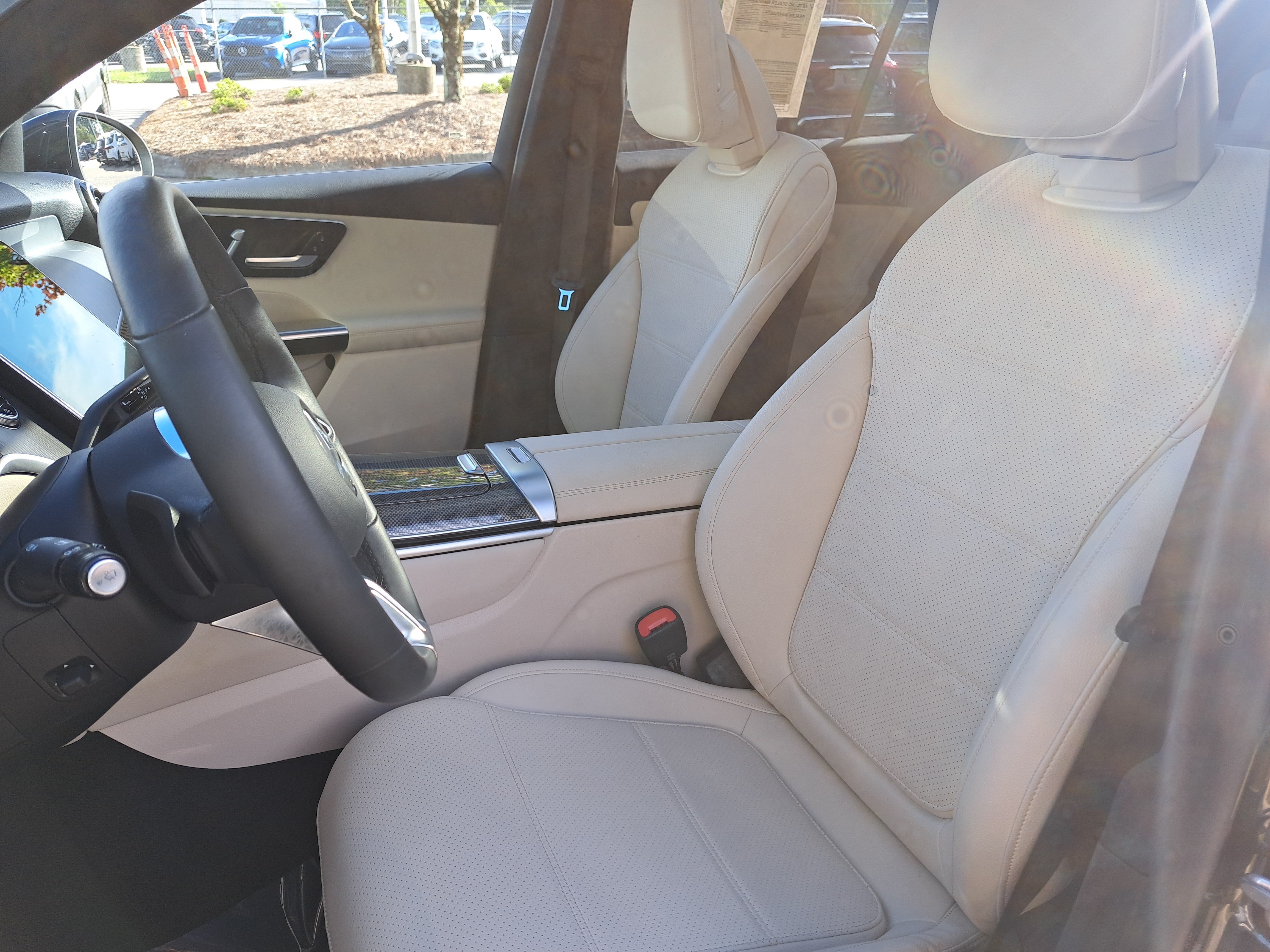 Used 2026 Mercedes-Benz GLC 300 4MATIC image 16