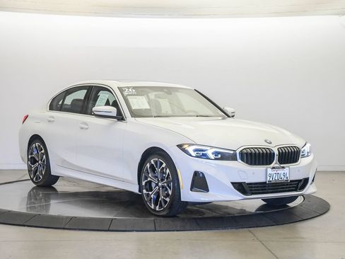Used 2026 BMW 330i xDrive Sedan w/ Premium Package AWD/4WD image 5