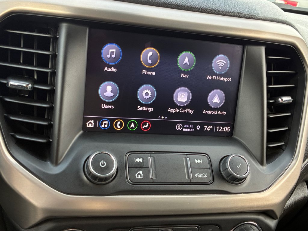 Used 2023 GMC Acadia Denali FWD image 8