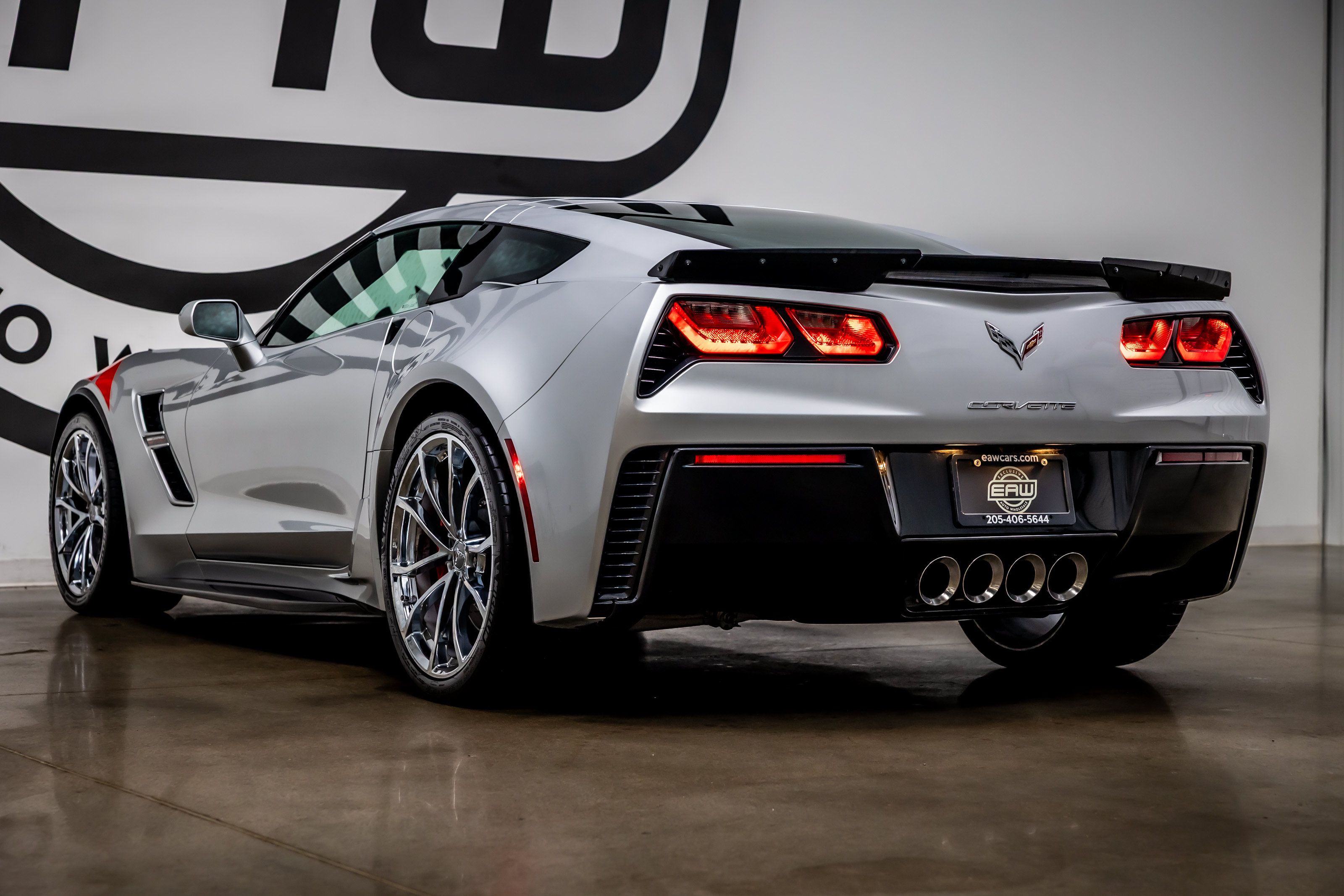 Used 2018 Chevrolet Corvette Grand Sport RWD image 30